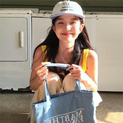 沉默的姑娘